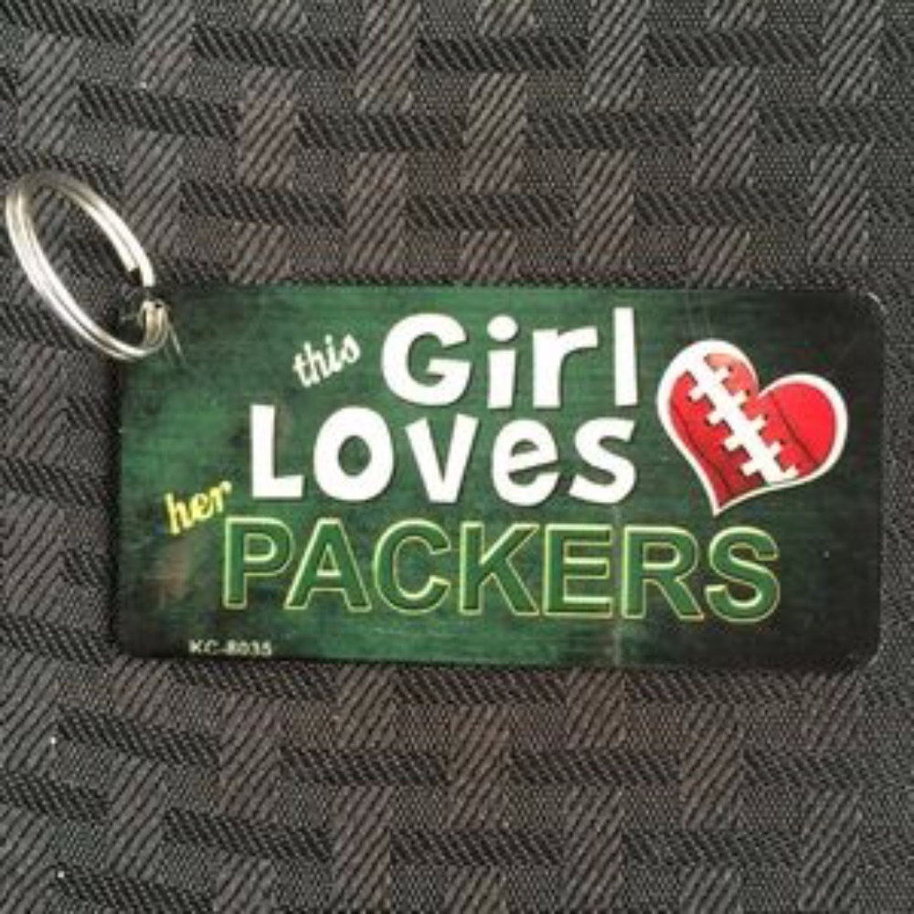 This Girl Loves her Packers Novelty Key Chain
